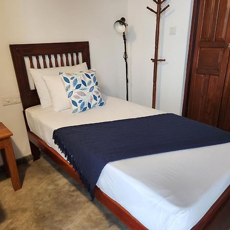 Zee Golf Affordable Luxury Hotel กอลล์ ภายนอก รูปภาพ
